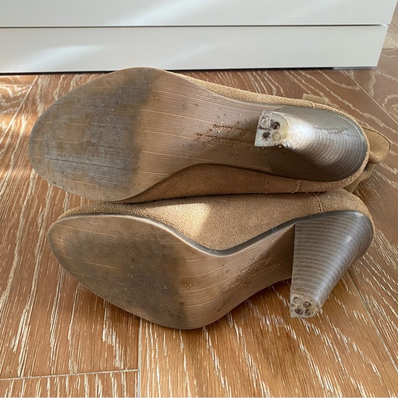 Tan Suede Cowgirl High Heels Boots Size 7 - Picture 10 of 14